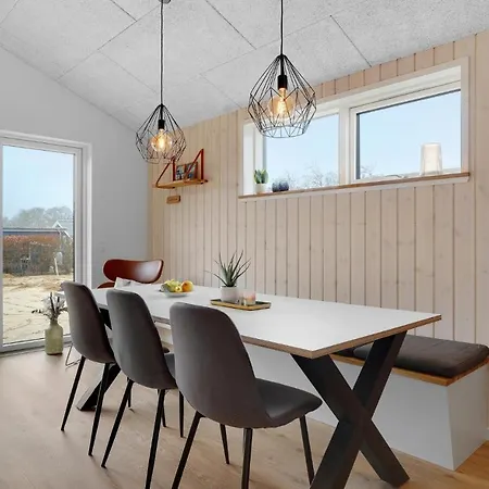 In With 3 Bedrooms, Sauna And Wifi *
