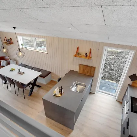 بيت للعطل In With 3 Bedrooms, Sauna And Wifi