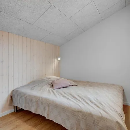 In With 3 Bedrooms, Sauna And Wifi بيت للعطل *