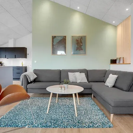 In With 3 Bedrooms, Sauna And Wifi بيت للعطل