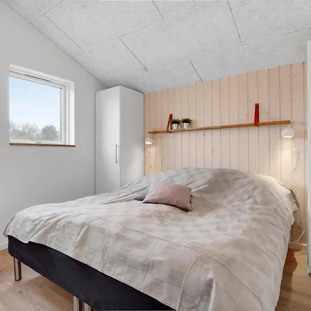 In With 3 Bedrooms, Sauna And Wifi * Hemmet
