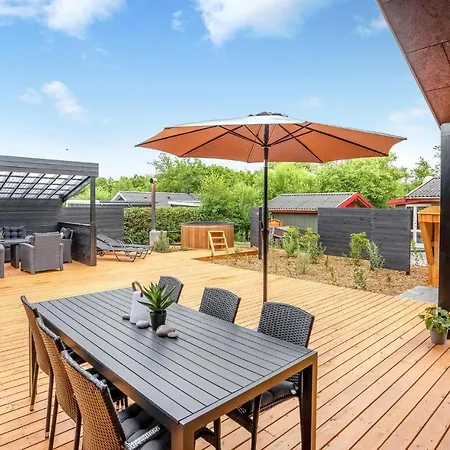 In With 3 Bedrooms, Sauna And Wifi * Hemmet